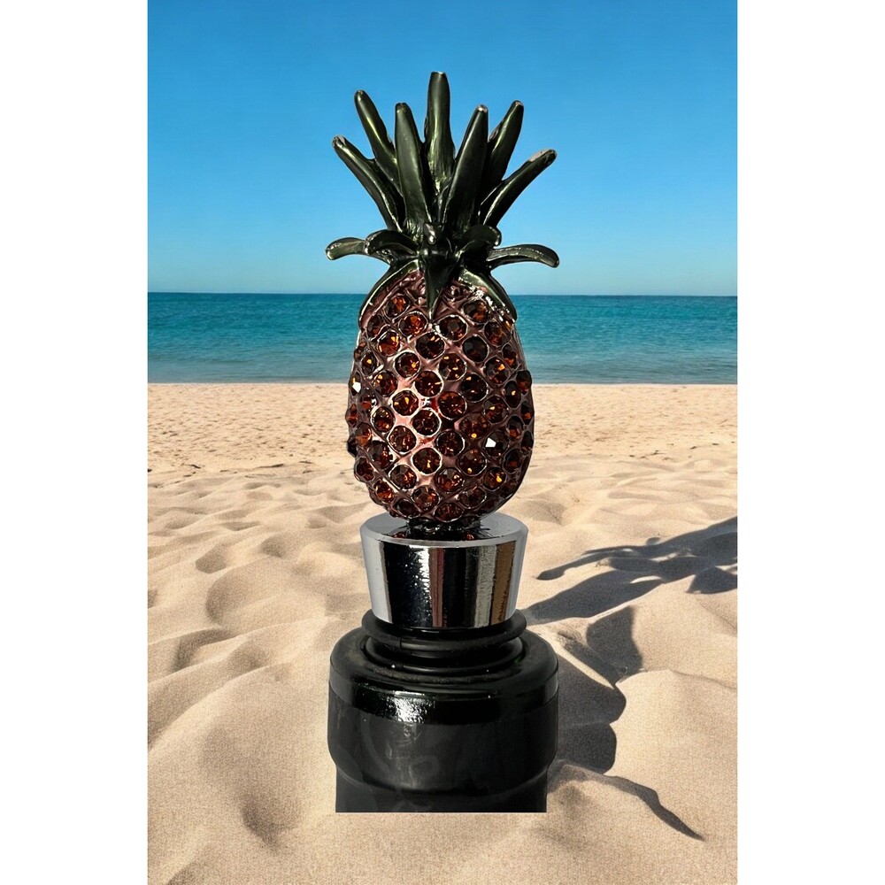 Chic Pineapple Wine Stopper - Shimmery Rhinestone Bottle Cap for Wine